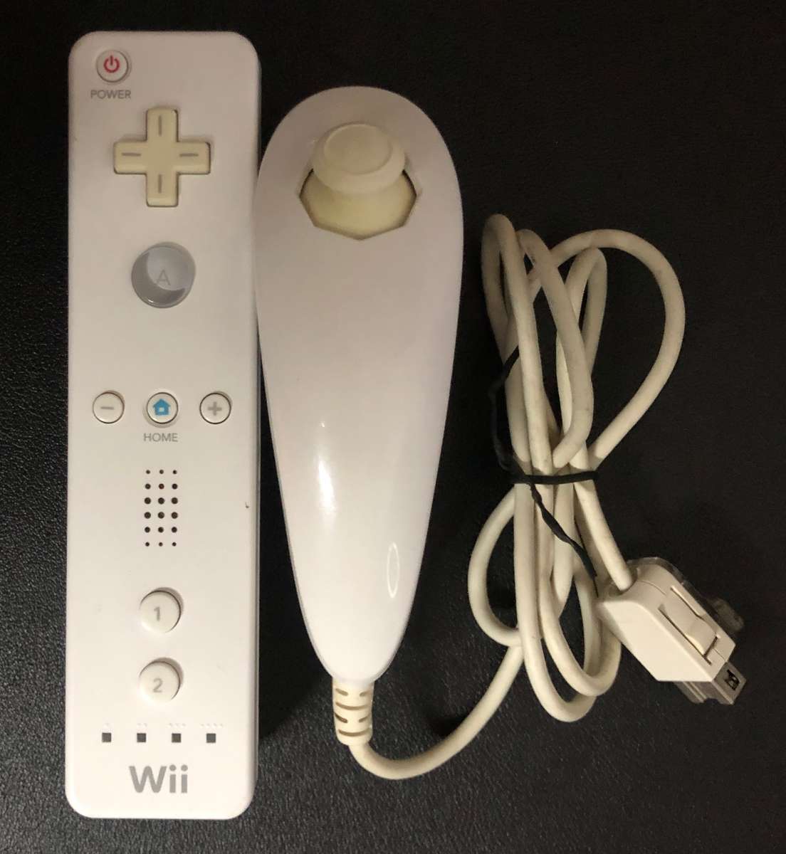 Skylanders: Giants Figure + Wii Mini Console Bundle