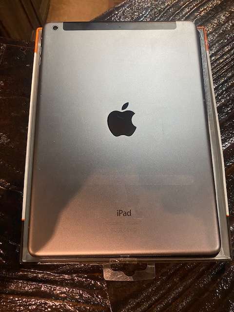 Apple iPad Air 16GB 4G + WiFi Space Grey