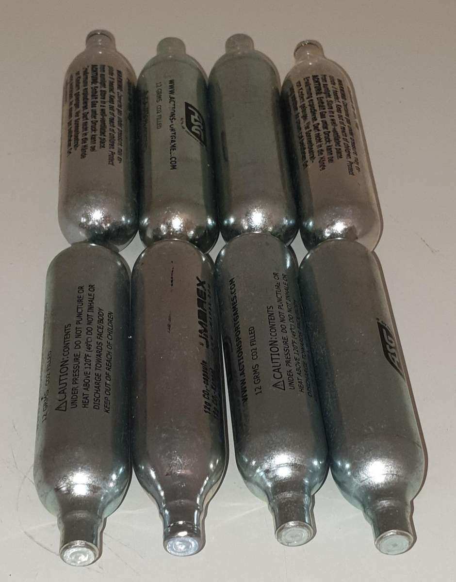 8 x Umarex 12g CO2 Capsules