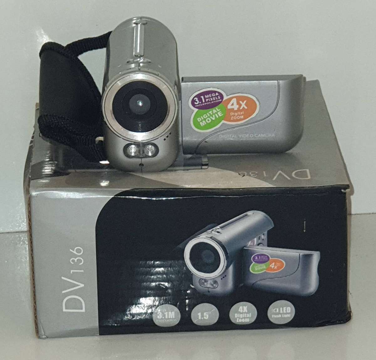 DV 136 Mini-Digital Video Camera - Working.