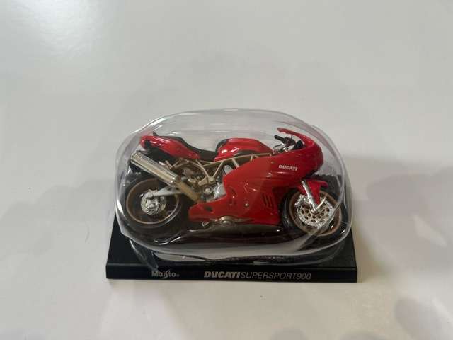Maisto Ducati Supersport 900