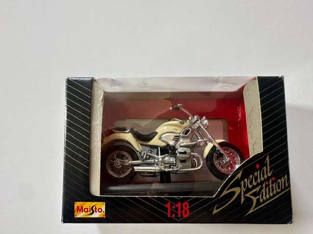 Maisto BMW R1200C 1:18