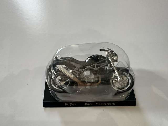 Maisto Ducati MonsterDark
