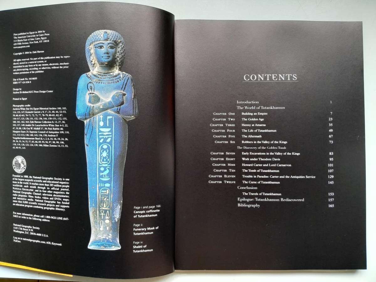 The Golden King: The World of Tutankhamun Paperback - 2006 by Hawass, Zahi