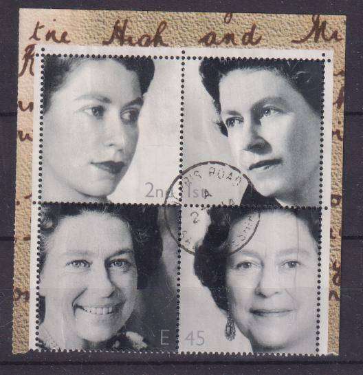 R12 SALE - BLOCK OF 4 - UK - QUEEN ELIZABETH II