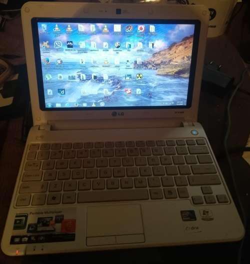 LG X140 Laptop (needs a new battery)
