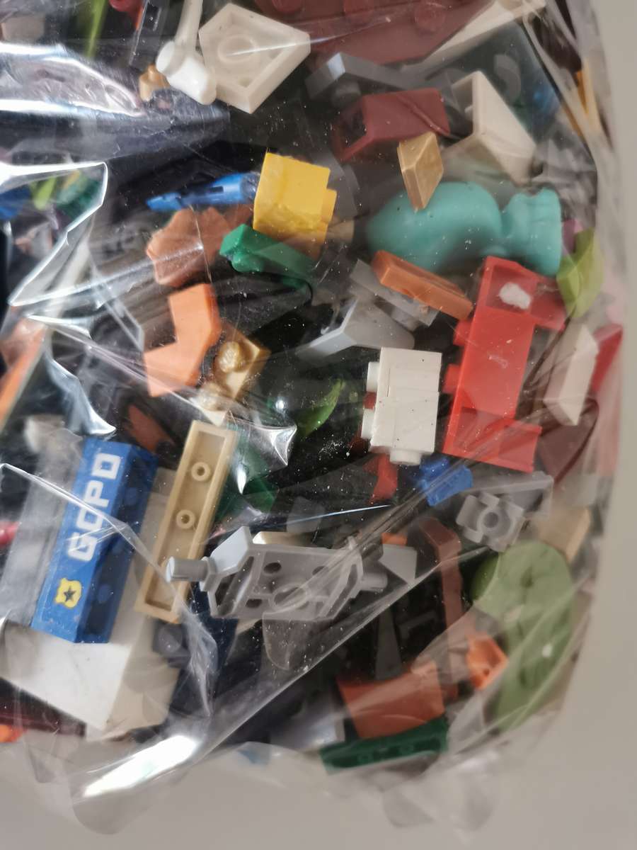 2 mixed bags of Lego