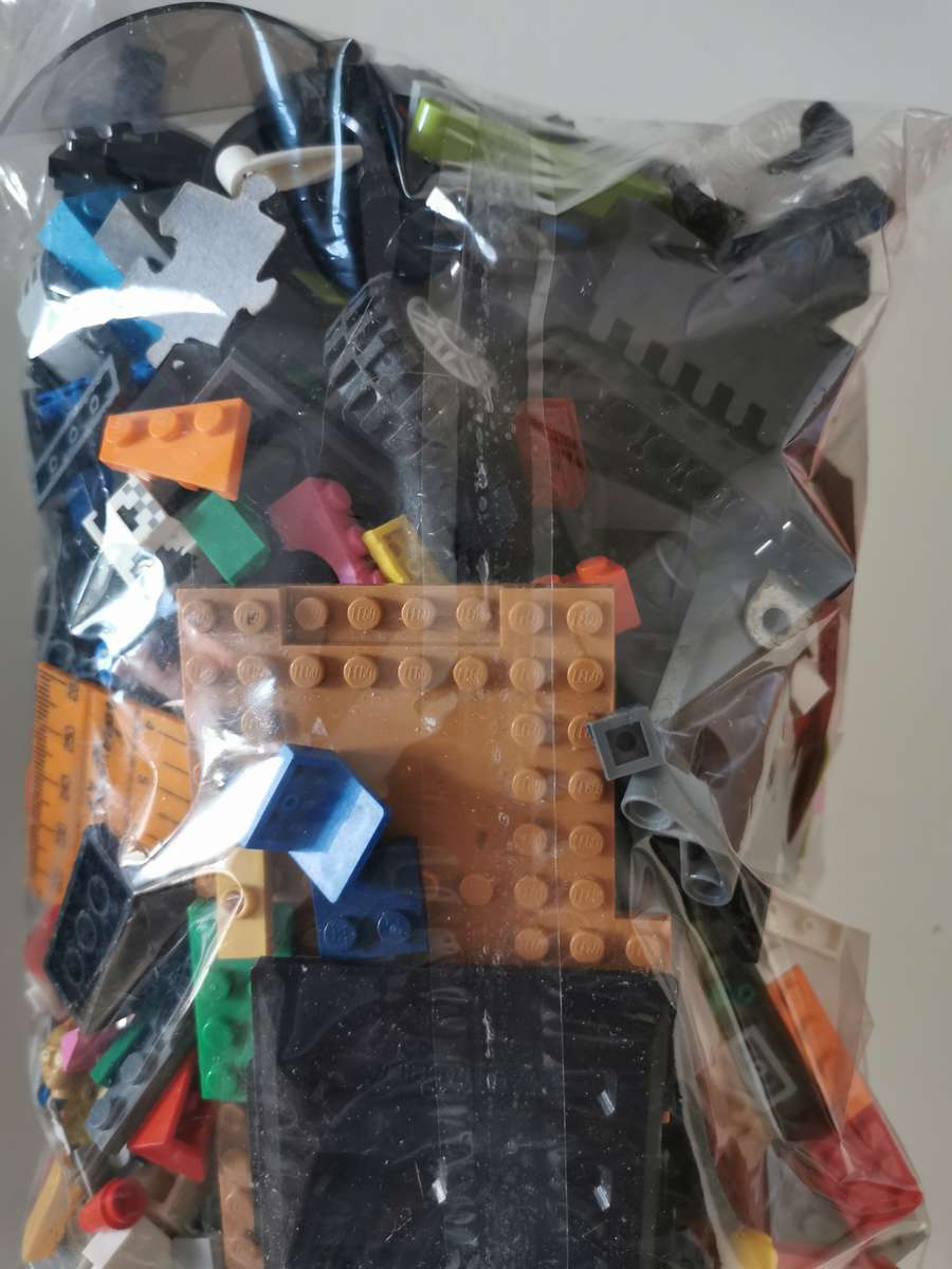 2 mixed bags of Lego