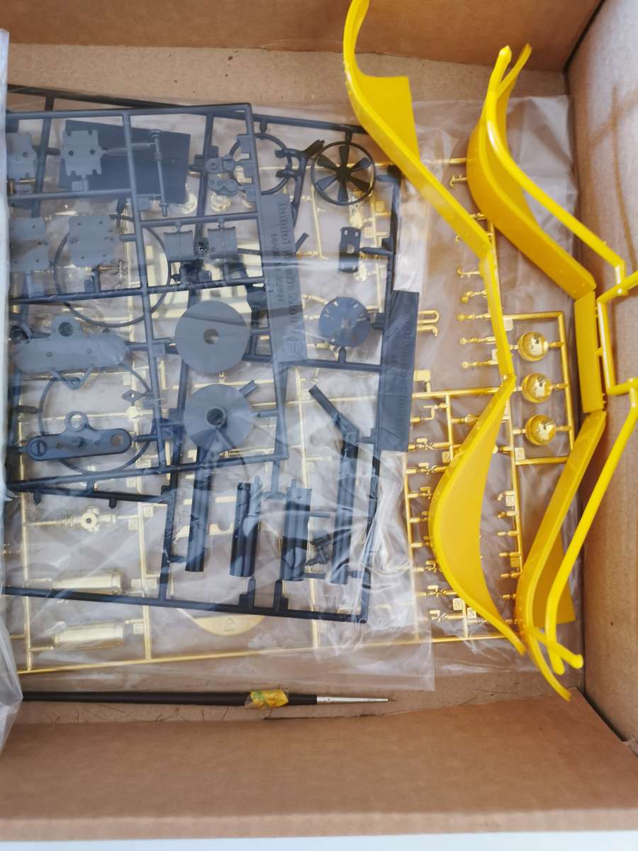 Vintage Bandai Mercer Raceabout 1/16 scale model car