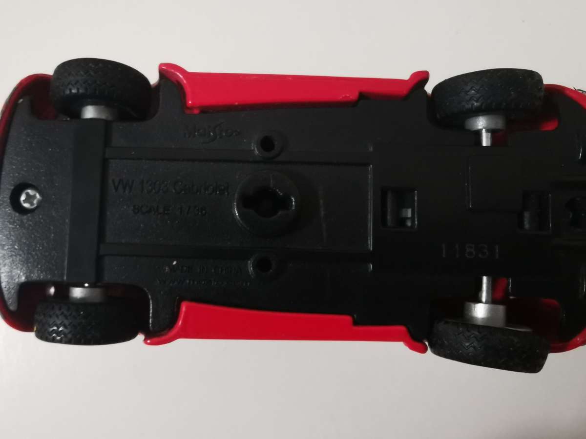 VW beetle Maisto model 1:36