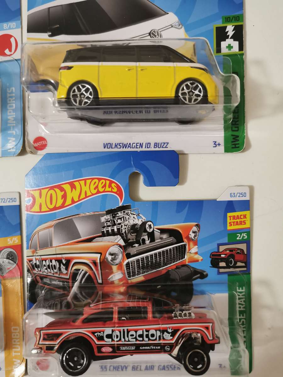 Set of 4 HotWheels diecast models