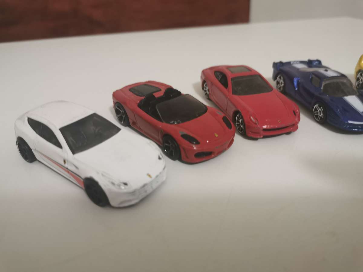 Hot wheels Ferrari bundle of 5 cars
