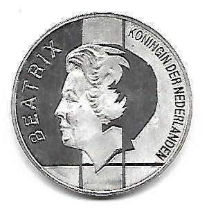 R1 AUCTION - 1944-1994 BEATRIX QUEEN OF NETHERLAND - BENELUX TREATY - 10 GULDEN SILVER COIN 0.720