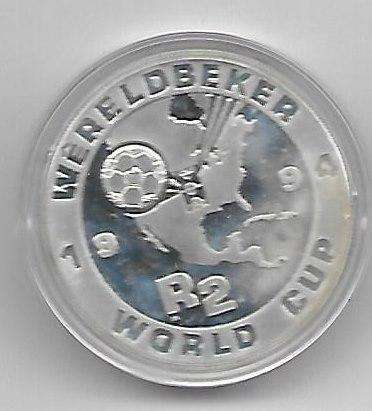 R1 AUCTION - 1994 R2 WORLD CUP SOCCER PROOF CROWN SIZE SILVER