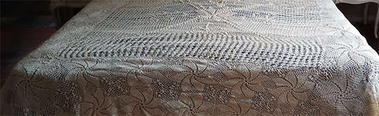Vintage Hand Crocheted Large Cream Bedspread - Size 3.3x2.7m