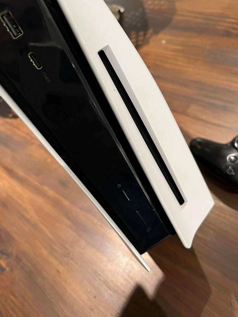  PlayStation 5 Console + Black DualSense Controller  Ultimate Gaming Deal! 