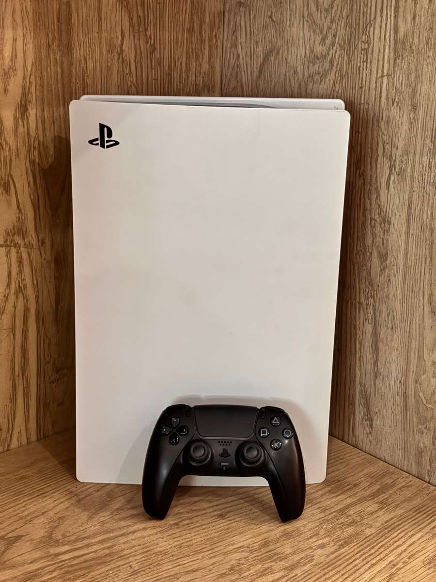 PS5  Excellent Condition, Console + Controller, Fully Tested