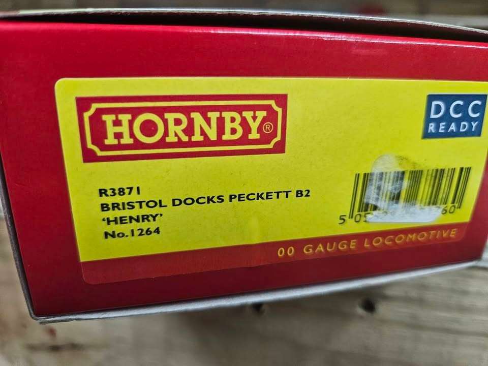 Hornby OO Peckett DCC