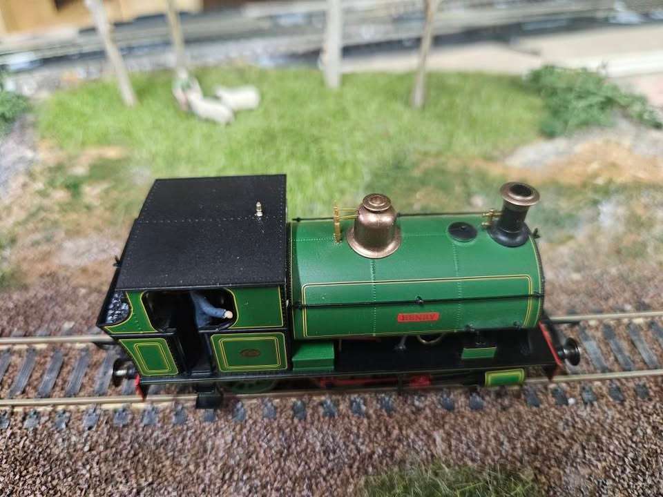 Hornby OO Peckett DCC
