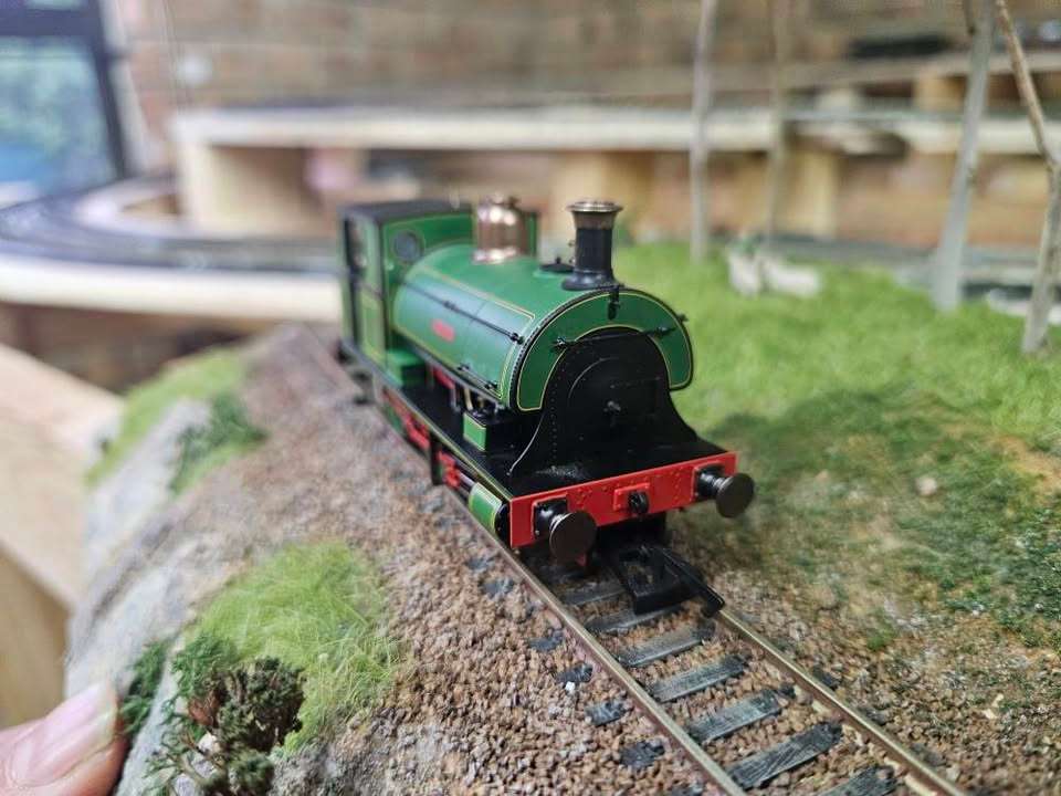 Hornby OO Peckett DCC