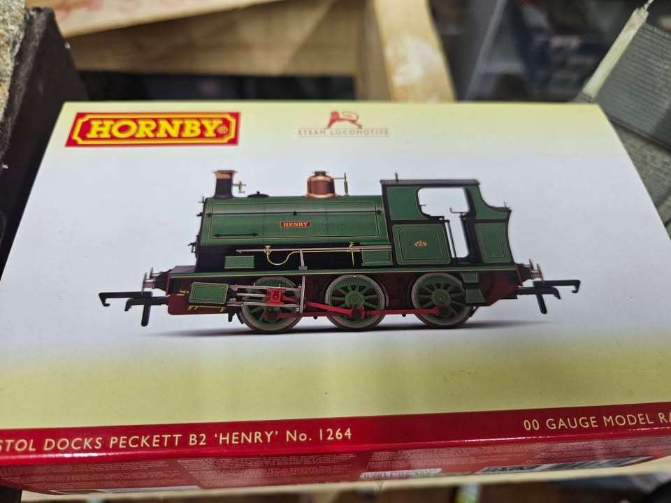 Hornby OO Peckett DCC