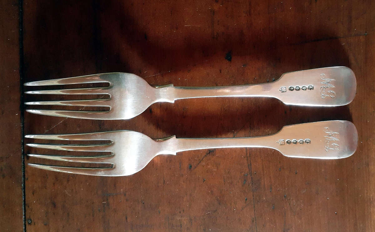 2 Large Antique English Silver Forks. Full Hallmarks. London 1838. John & Henry Lias. 147 grams