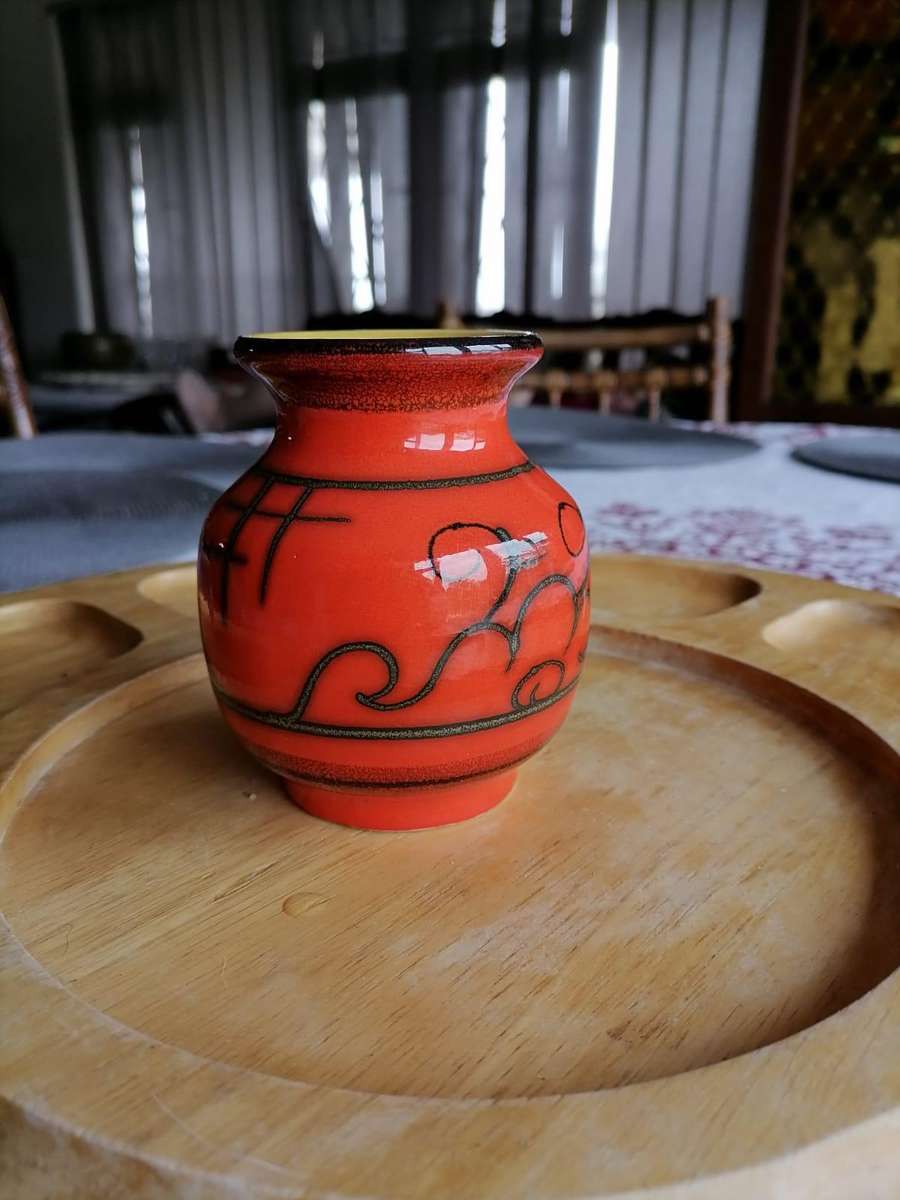 VINTAGE FLORA CERAMIC VASE IN MID - CENTURY STYLE -RED-ORANGE WITH YELLOW
