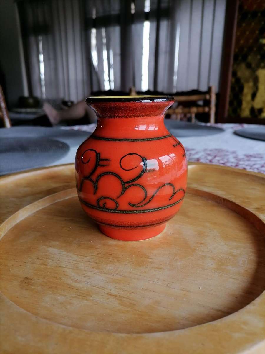 VINTAGE FLORA CERAMIC VASE IN MID - CENTURY STYLE -RED-ORANGE WITH YELLOW