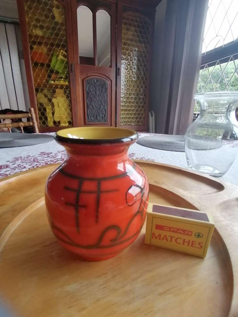 VINTAGE FLORA CERAMIC VASE IN MID - CENTURY STYLE -RED-ORANGE WITH YELLOW