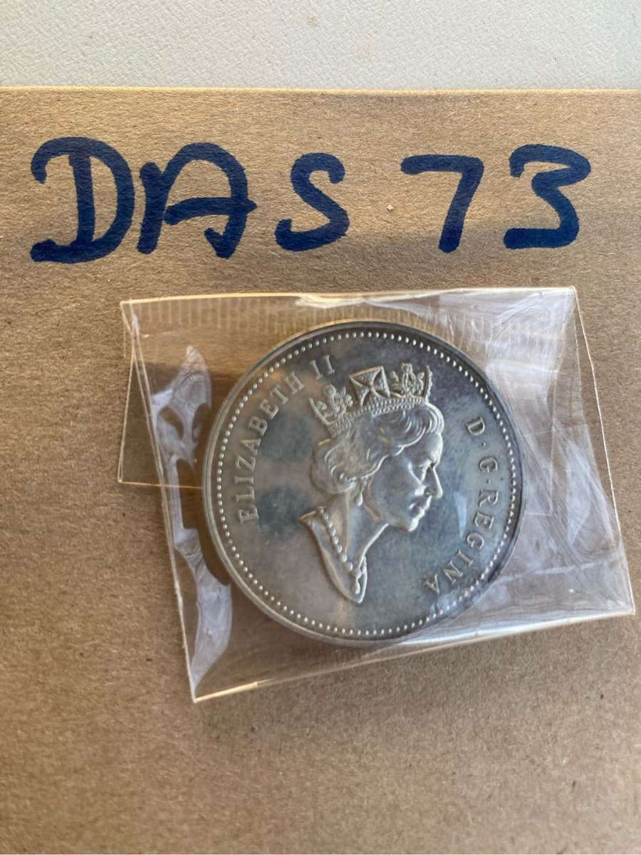 1991 Silver Canada $1 dollar in excellent condition