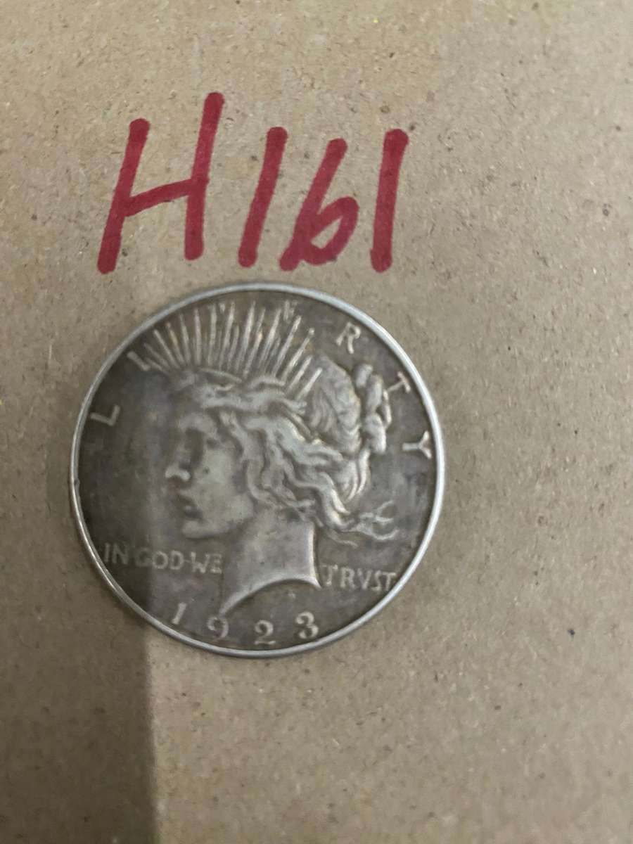 Great coin for your collection of a 1923 USA Silver Liberty $ 1