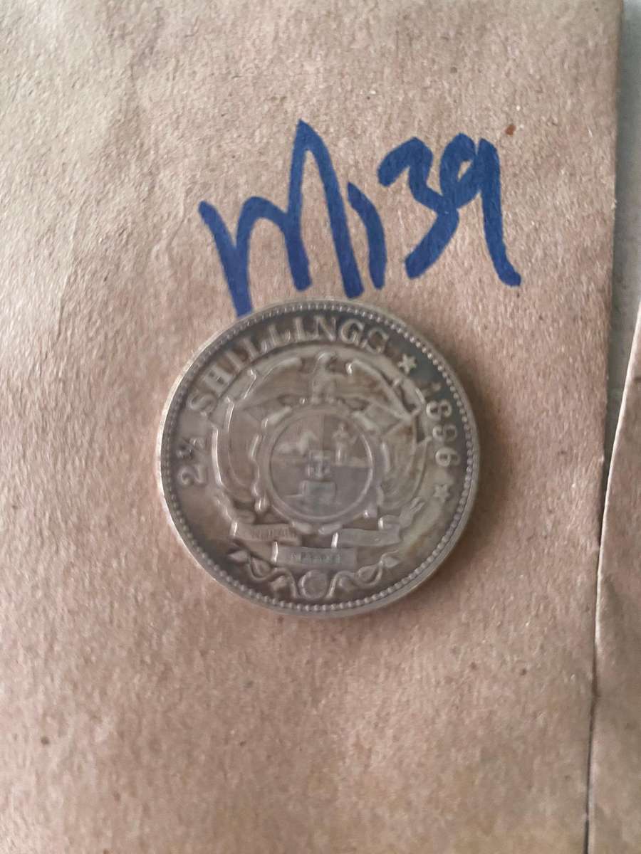 Beautiful coin - 1998 South Africa ZAR 2 1/2 Silver shilling