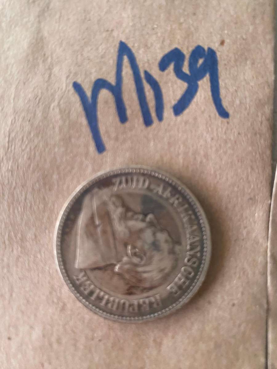 Beautiful coin - 1998 South Africa ZAR 2 1/2 Silver shilling