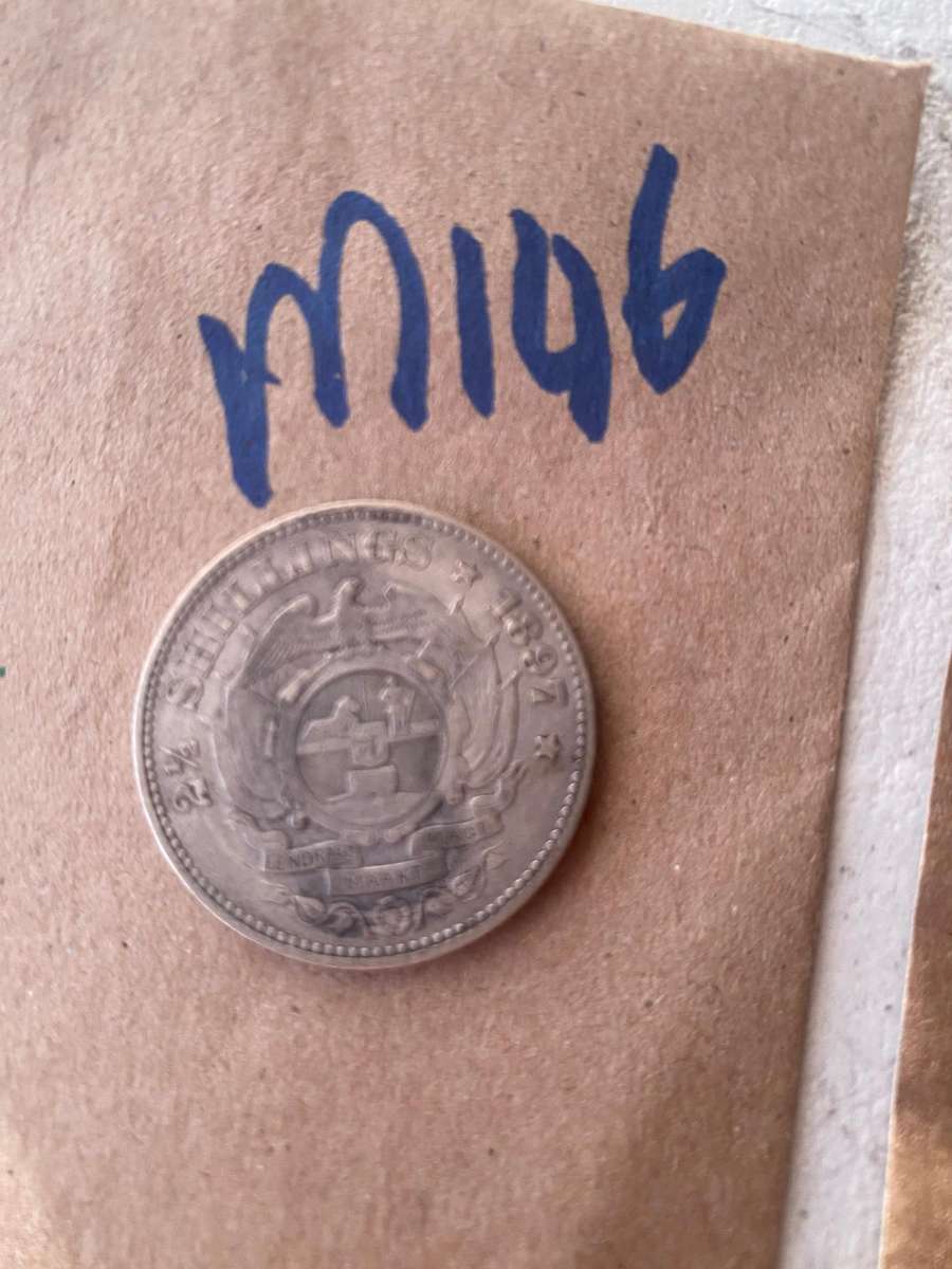 What a beauty - 1897 South Africa Silver ZAR 2 1/2 Shillings - Great collection coin