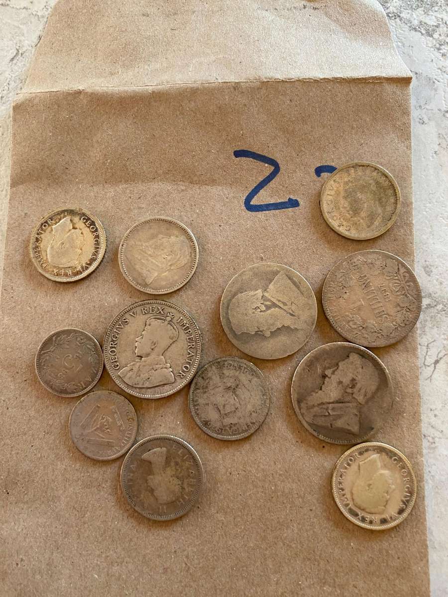A lot of Silver South Africa coins - As per picture - One bid take all