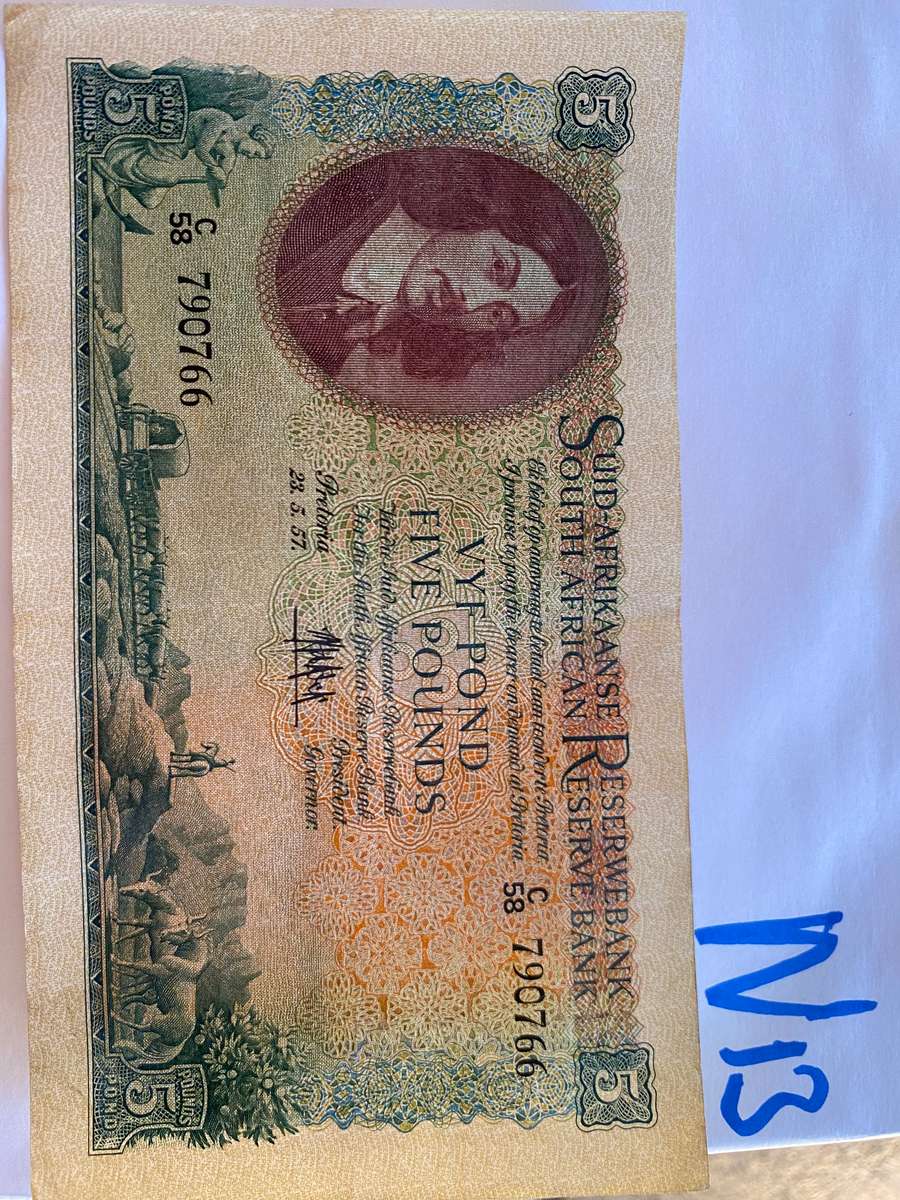 GREAT CONDITION - 23/05/1957 Five Pound South African Bank Note - Note to be missed