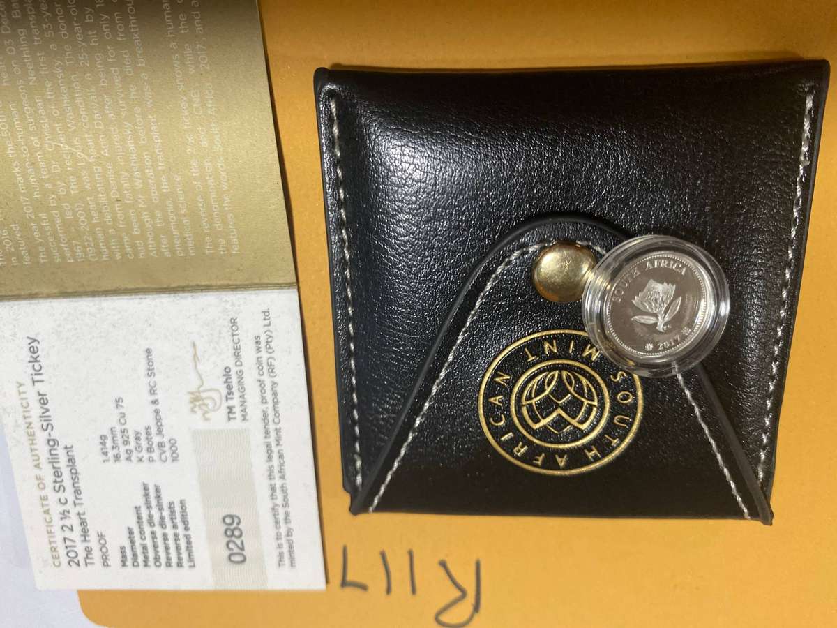 2017 - 2 1/2 tickey Sterling Silver proof tickey,The heart Transplant, in SA Munt pack. W Cert