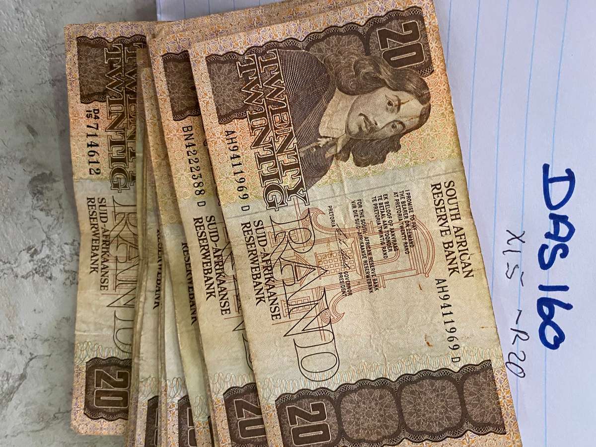 15 x South Africa R20 Bank Notes - Stals
