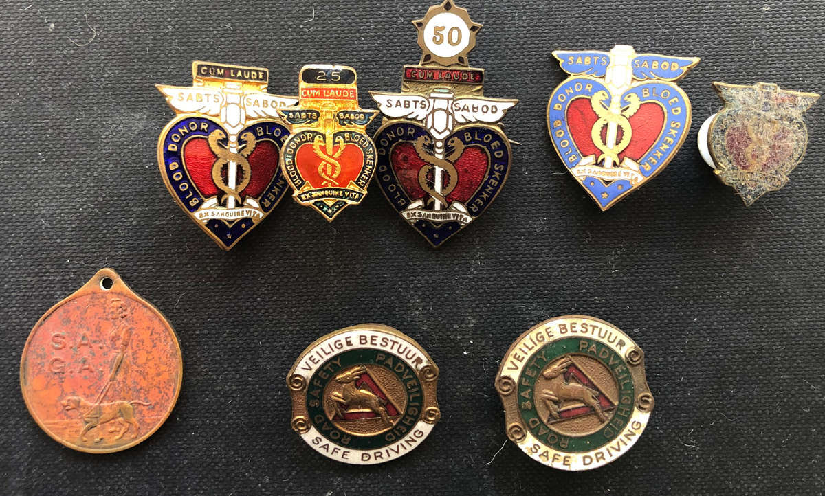 Blood Donor SA Guide Dogs Association Safe Driving Vintage Badges