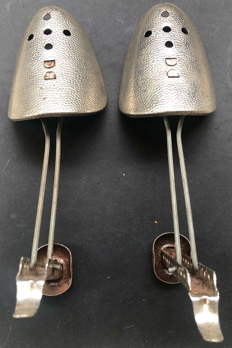 SHOE STRETCHERS VINTAGE ADJUSTABLE PAIR