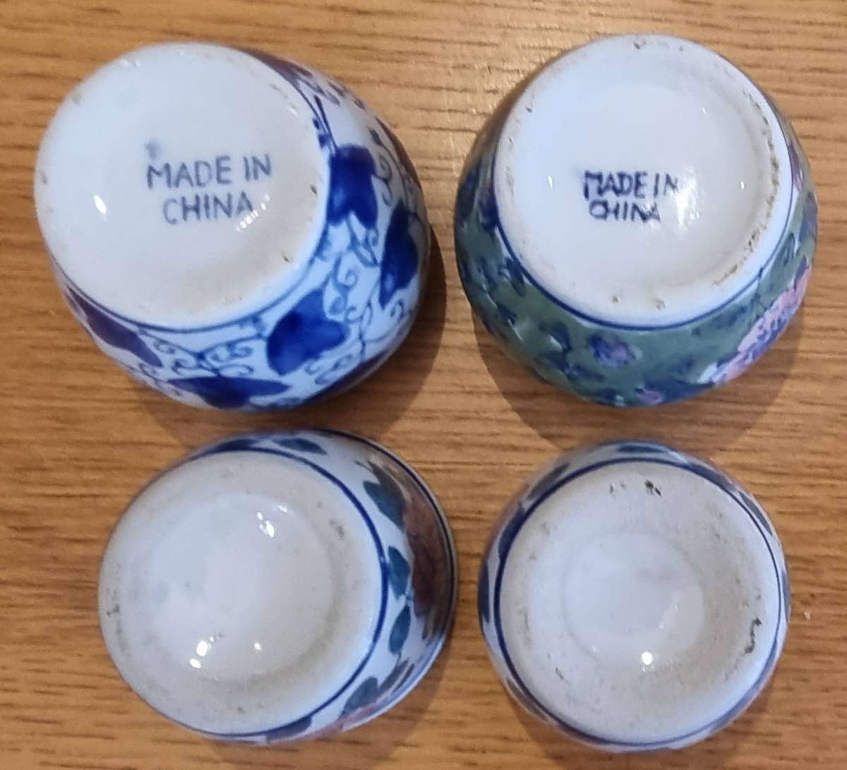 Decorative mini plant holders x 4