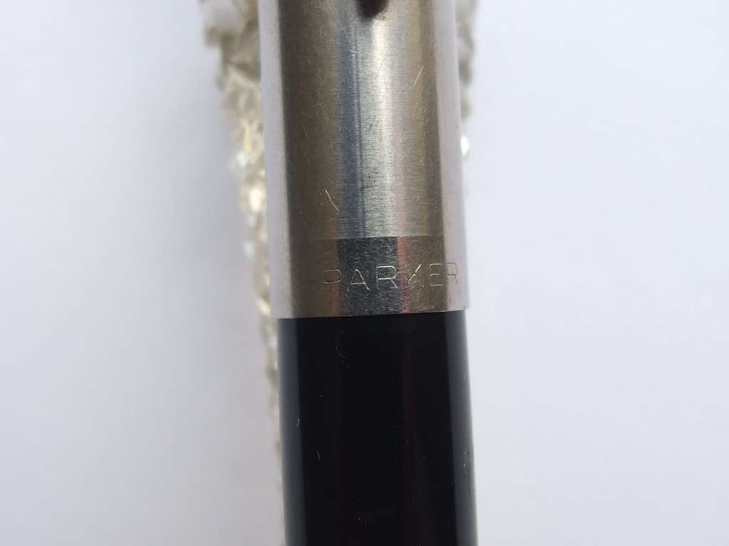 A fairly rare Mark 1 PARKER 21 Fountain pen in working condition, fine nib, c1949.