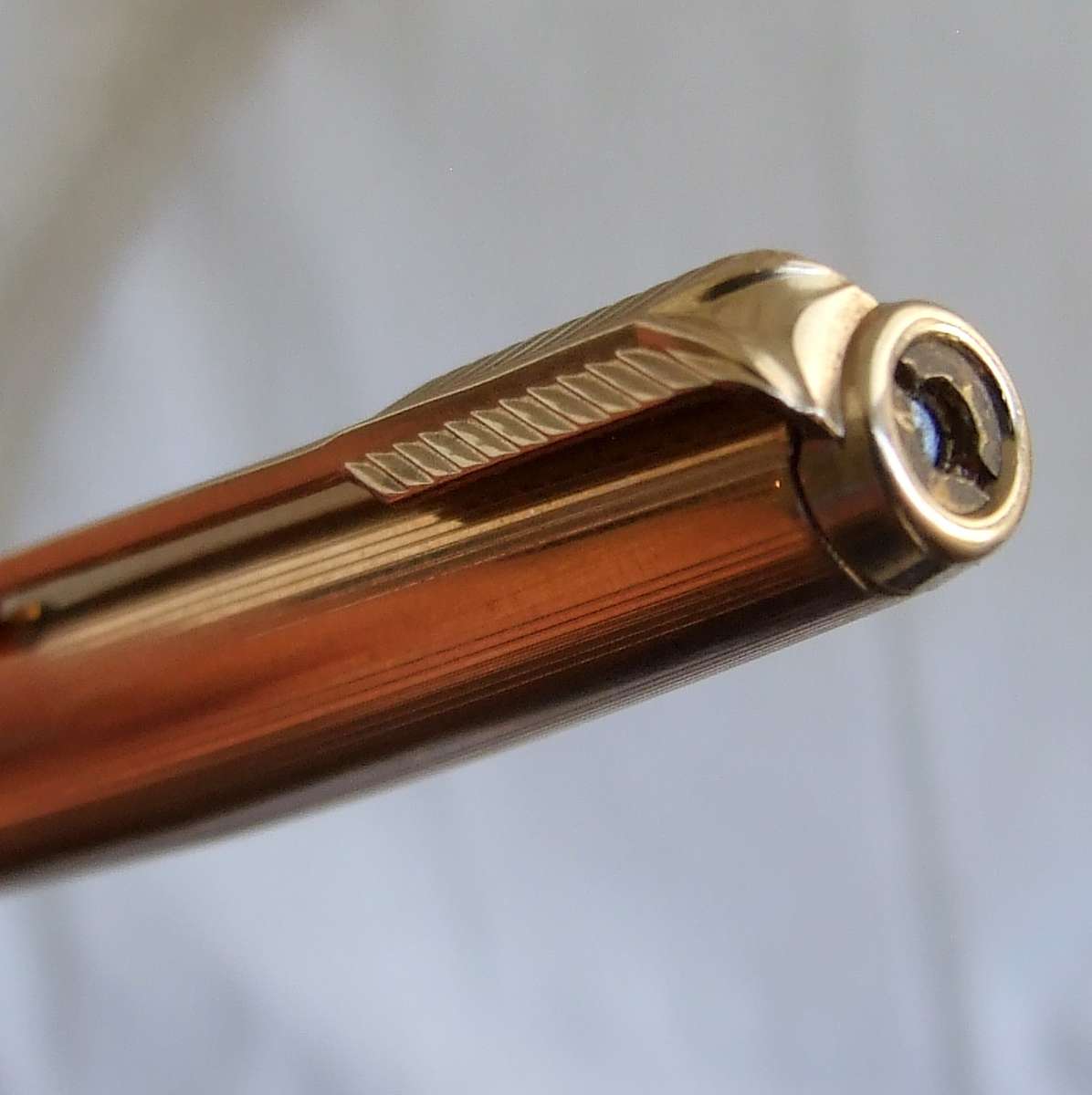 Excellent vintage Mark 4 PARKER 51 Aerometric fountain pen. Rolled gold cap