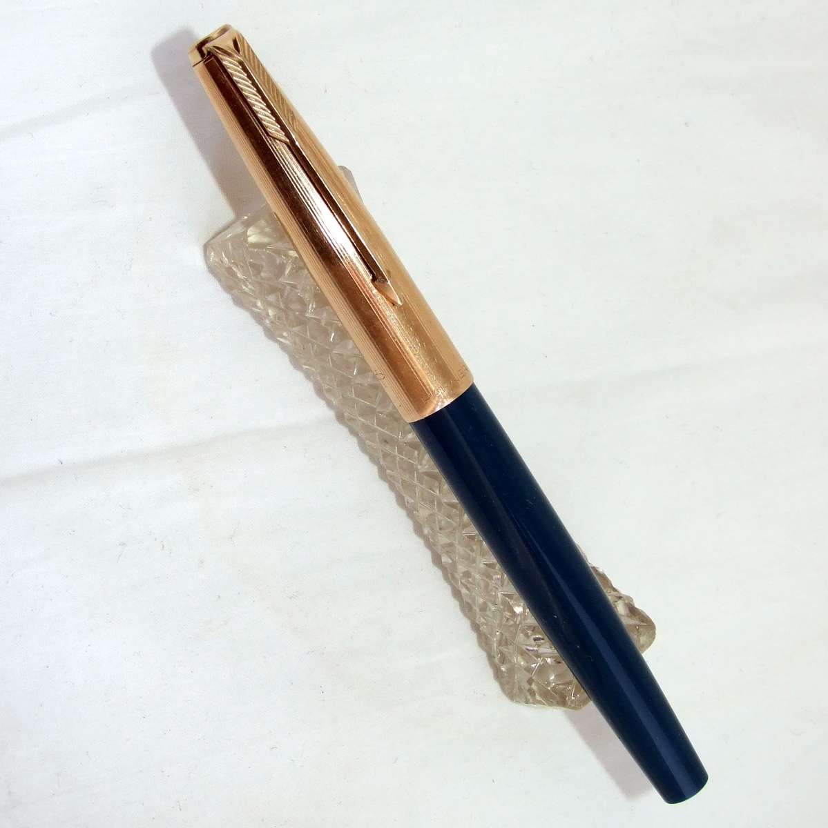 Excellent vintage Mark 4 PARKER 51 Aerometric fountain pen. Rolled gold cap