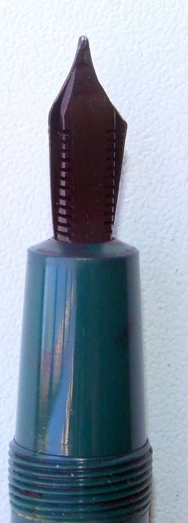 Vintage PARKER DUOFOLD  aerometric fill, 14ct nib, working.