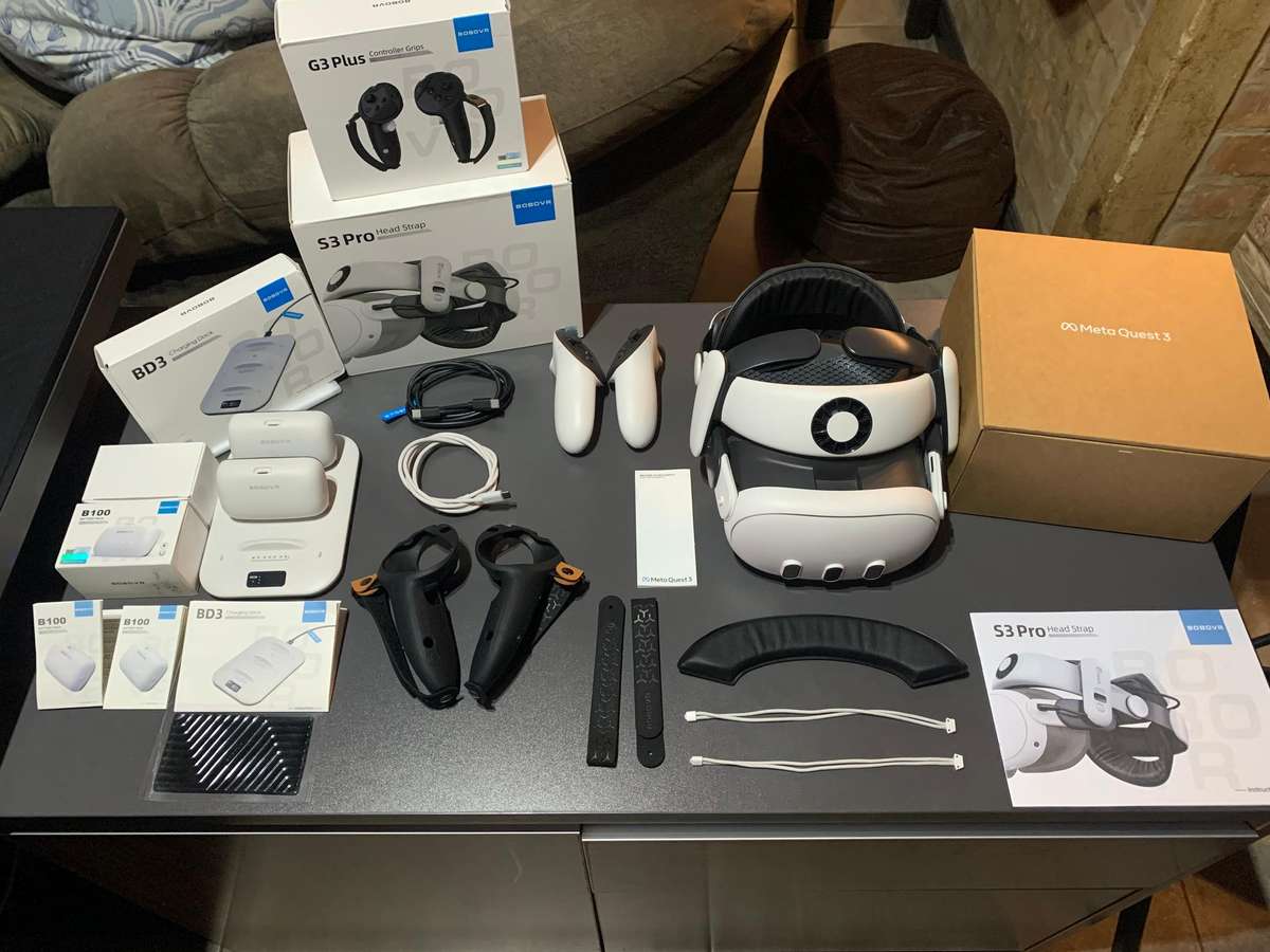 Quest 3 128GB Bundle  Like New + Premium Unused Accessories [URGENT REDUCED]