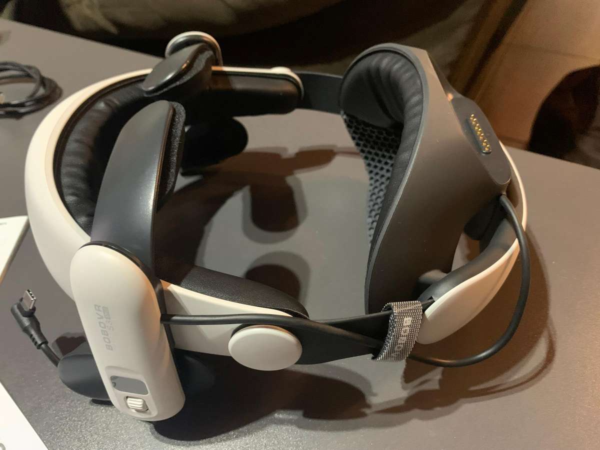 Quest 3 128GB Bundle  Like New + Premium Unused Accessories [URGENT REDUCED]