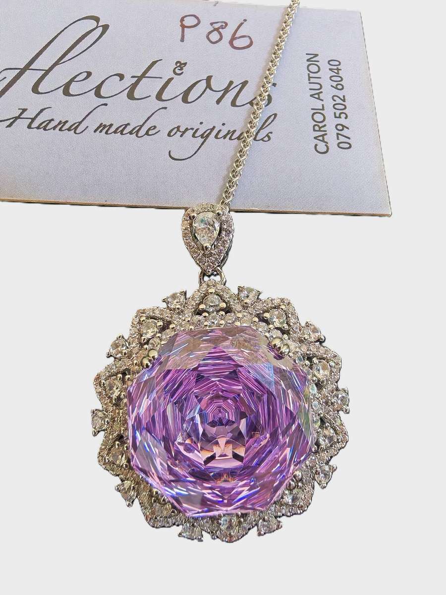 Large Sterling Silver CZ violet pendant. P86