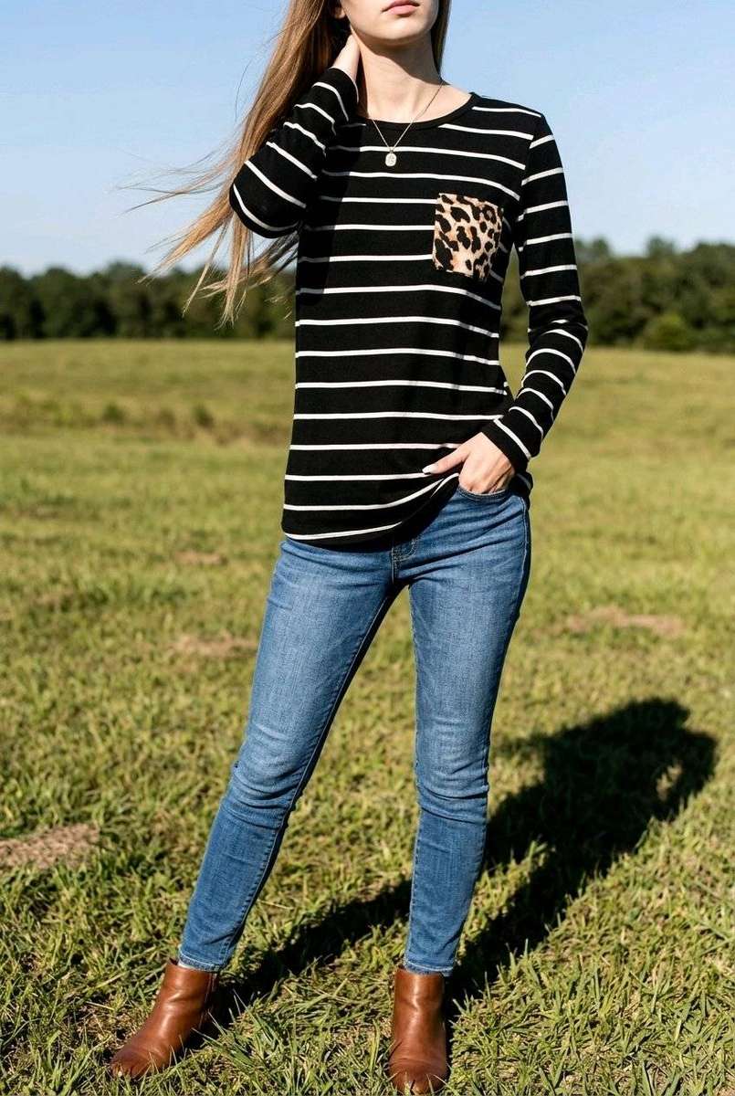 Stunning long sleeve Top:  XL