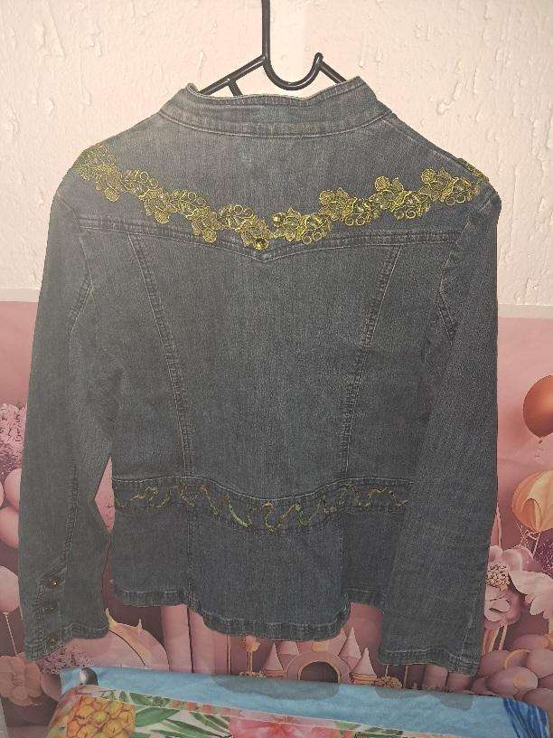 Denim Jacket : Small